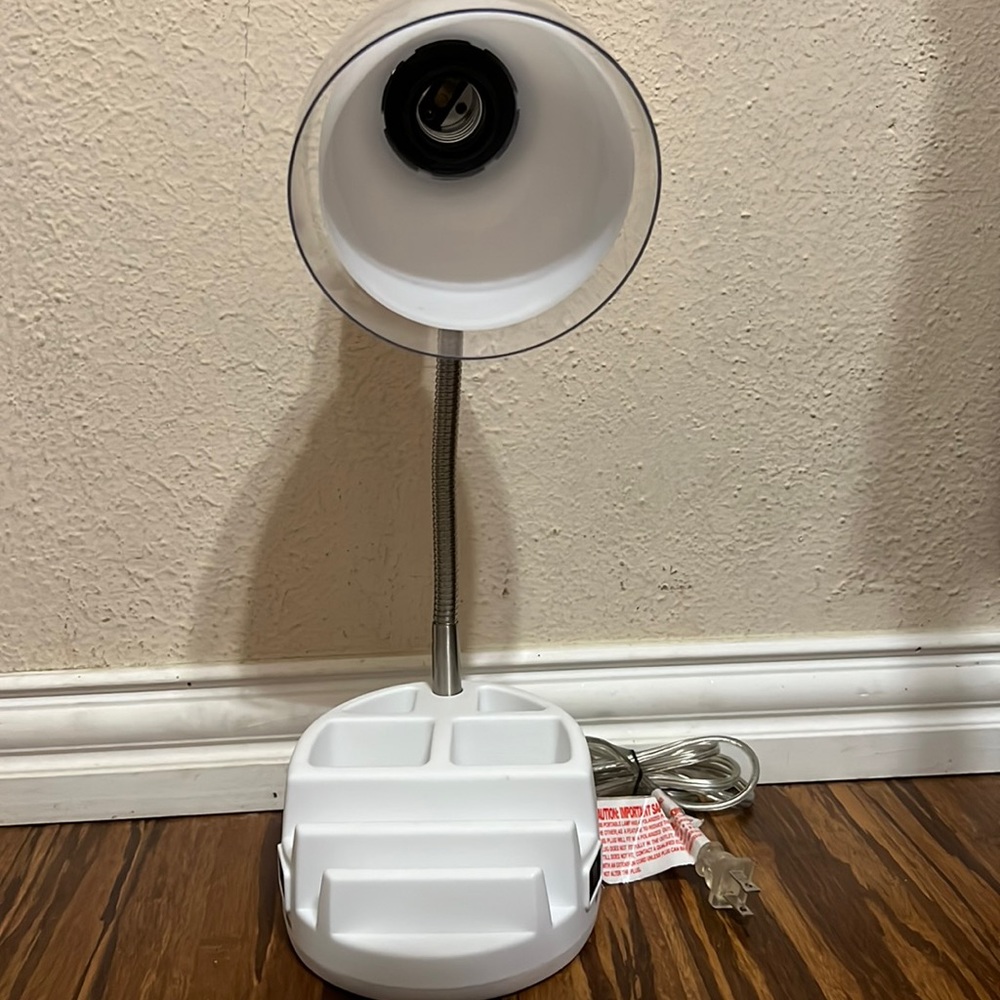 Organizer Desk Lamp with 2 Charging Outlets